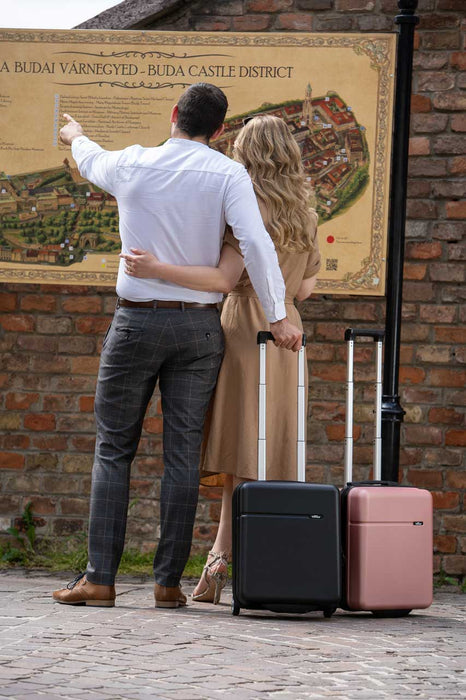 BONTOUR CabinOne Kabinbőrönd az EasyJet számára, Fekete Színben(45x36x20 cm)-VASBÚTOR