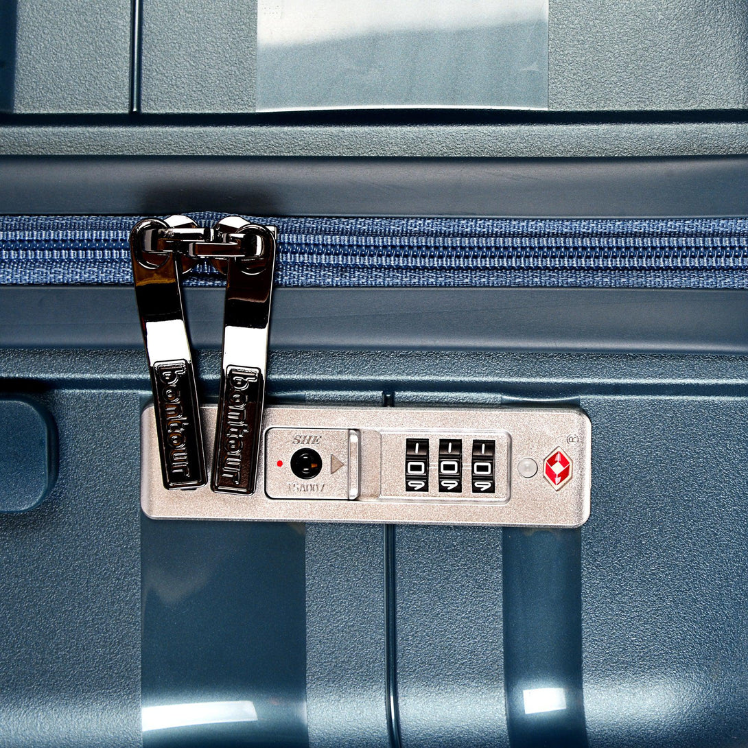 Bontour "Flow" 4-kerekes bőrönd TSA számzárral, M méretű 66x45x28 cm, Jégkék-VASBÚTOR