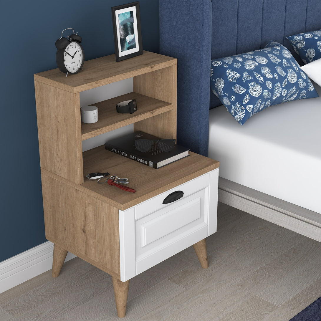 Éjjeliszekrény BD105 - 2786 - Walnut-VASBÚTOR