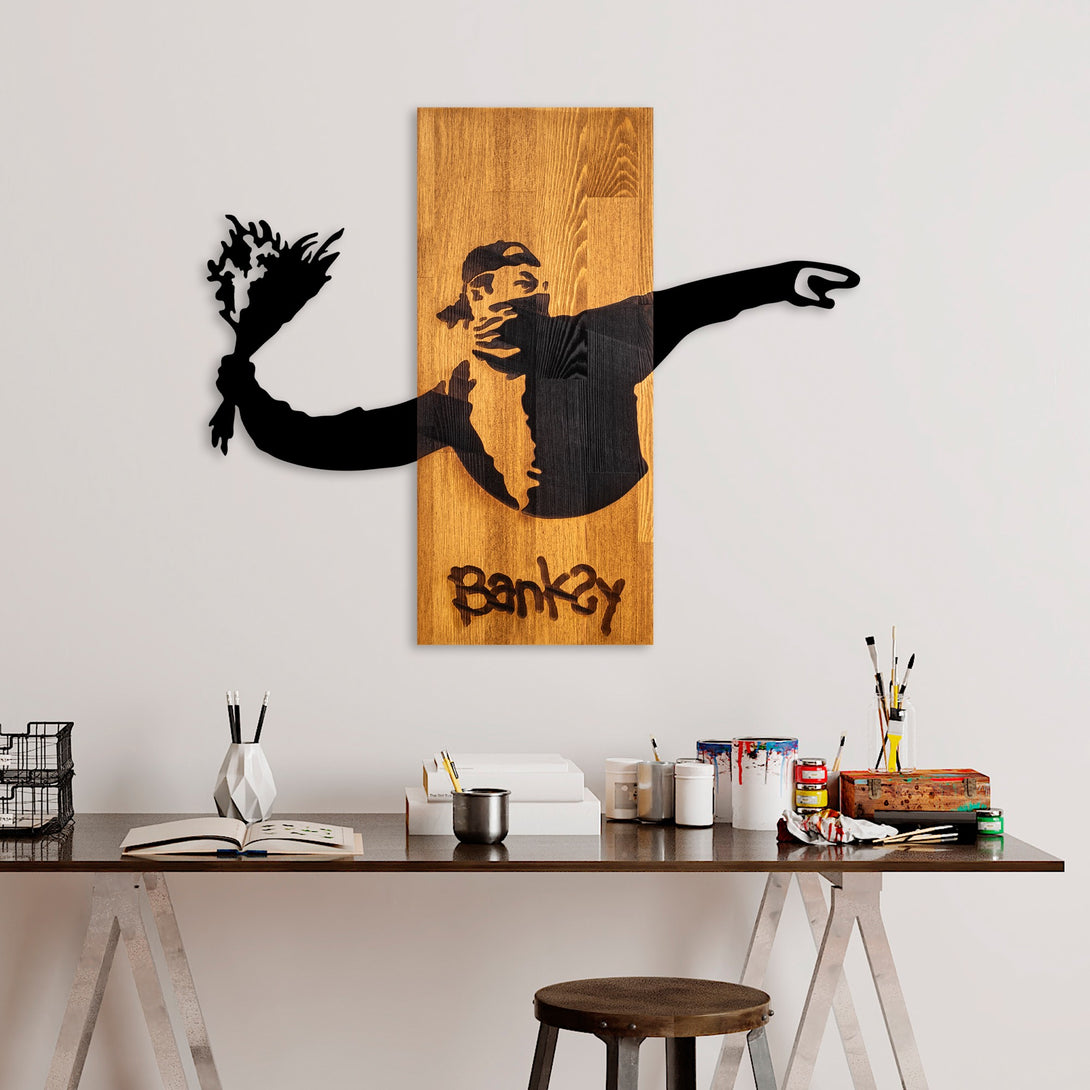 Fa fali dekoráció, Banksy - Flower Thrower-VASBÚTOR