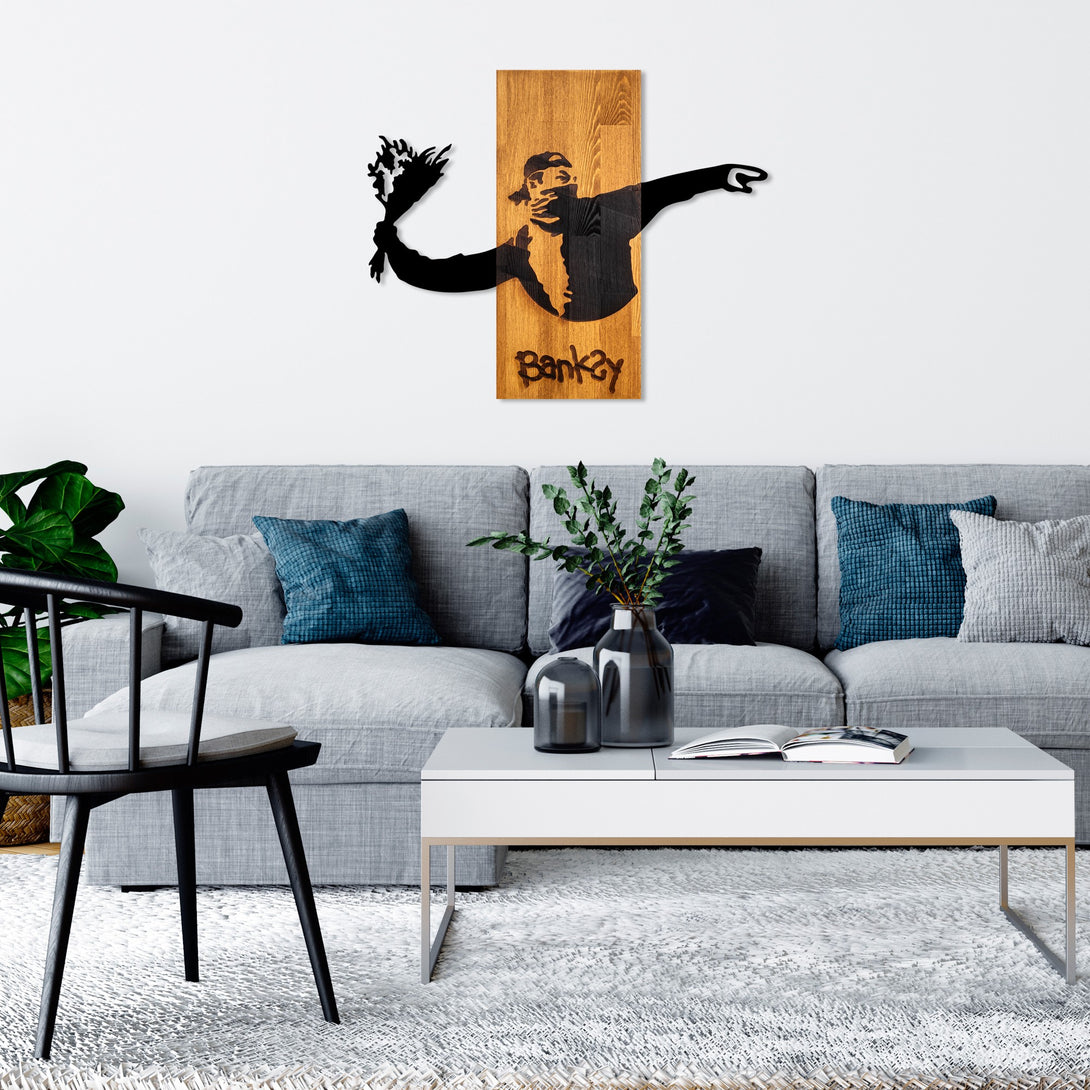 Fa fali dekoráció, Banksy - Flower Thrower-VASBÚTOR