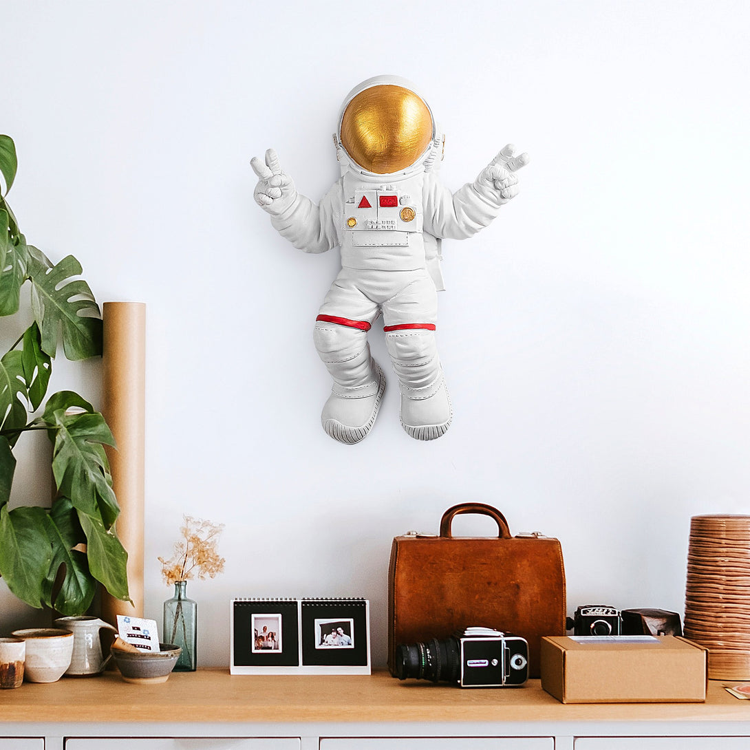 Fali Dekoráció, Peace Sign Astronaut - 1-VASBÚTOR