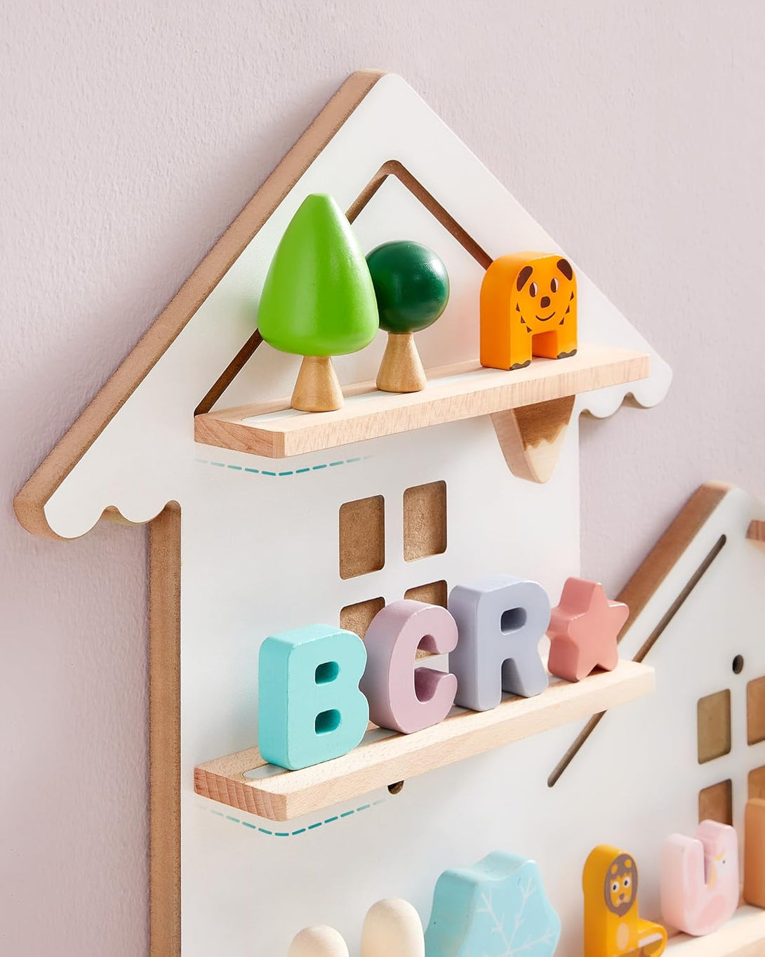 Fali polc 35 figura tárolására, gyerekszobába, felhő fehér-VASBÚTOR