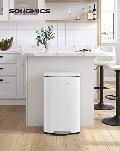 Konyhai pedálos kuka, 50L szemetes kuka, műanyag belső vödörrel, csukható fedéllel, puha záródással, szagálló és higiénikus, fehér-VASBÚTOR