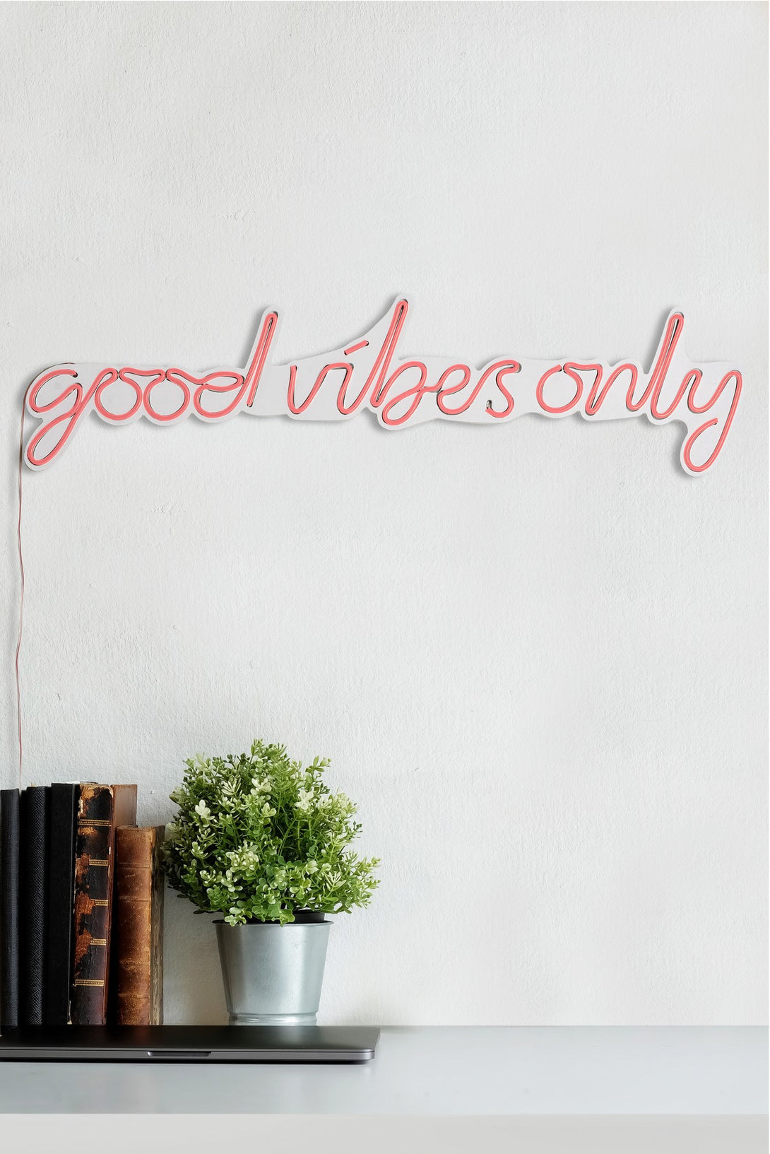 Műanyag LED-es fali dekoráció, Good Vibes Only - Pink-VASBÚTOR