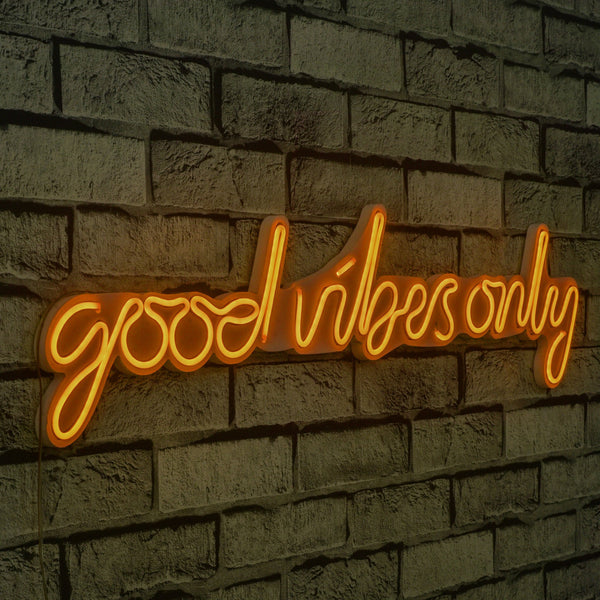 Műanyag LED-es fali dekoráció, Good Vibes Only - Sárga-VASBÚTOR