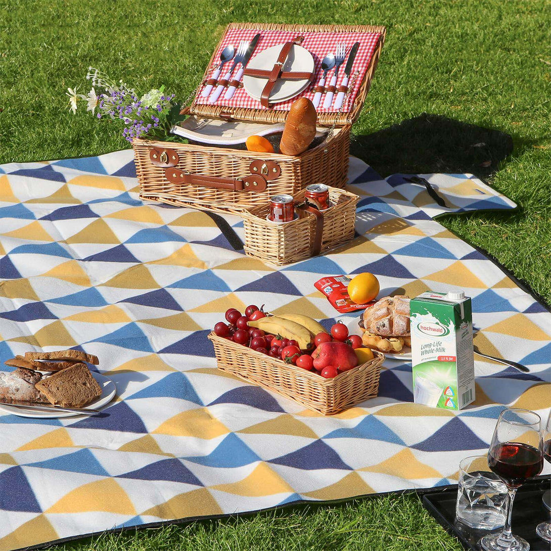 Pikniktakaró, 200 x 200 cm, sárga és kék háromszög mintás-VASBÚTOR