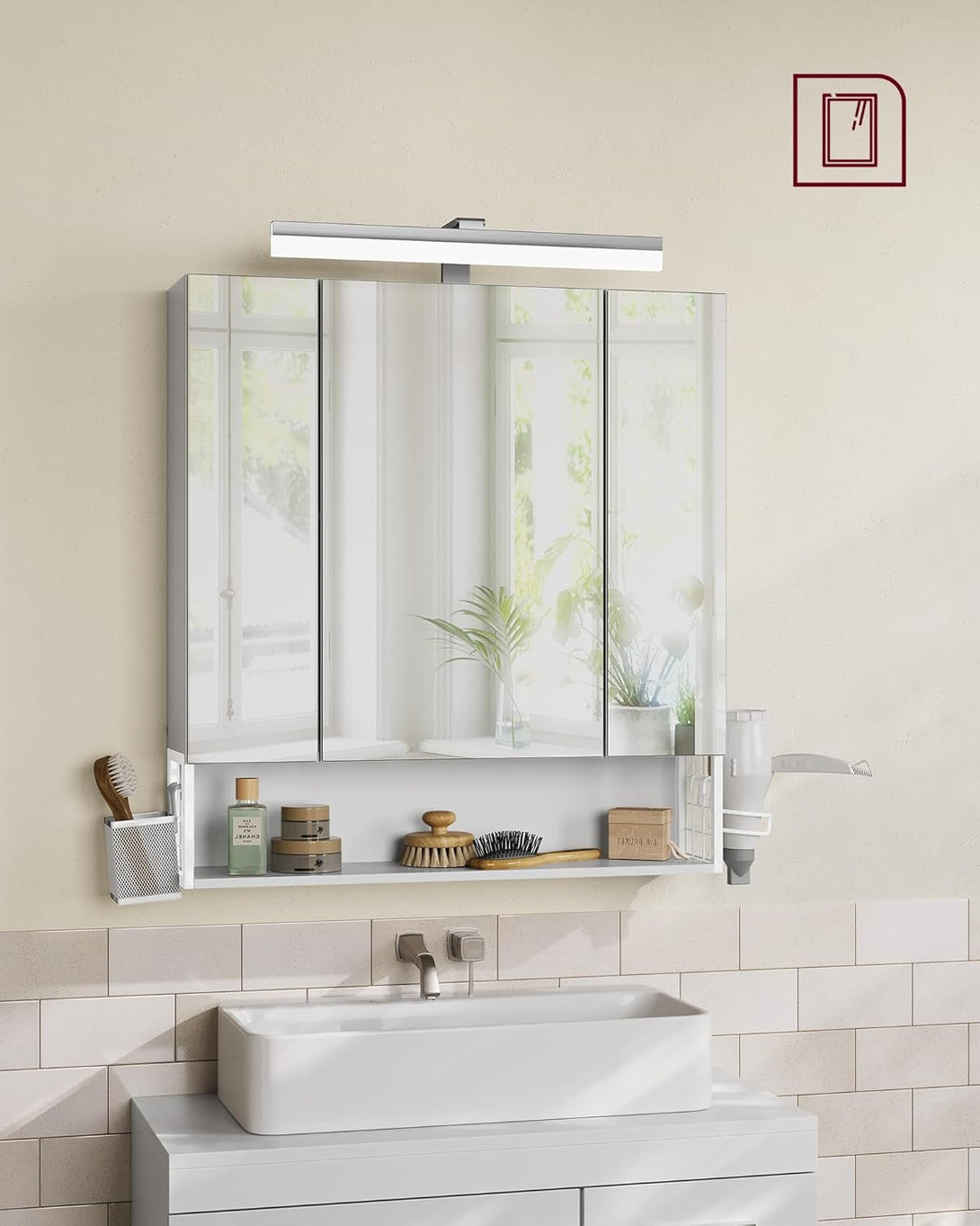 VASAGLE Fürdőszobaszekrény LED világítással, konnektorokkal, 16,5 × 70 × 75 cm, felhőfehér színben-VASBÚTOR